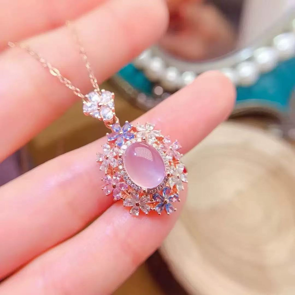 Natural Rose Quartz Sweetheart Floral Halo Pendant — 18k Rose Gold Vermeil