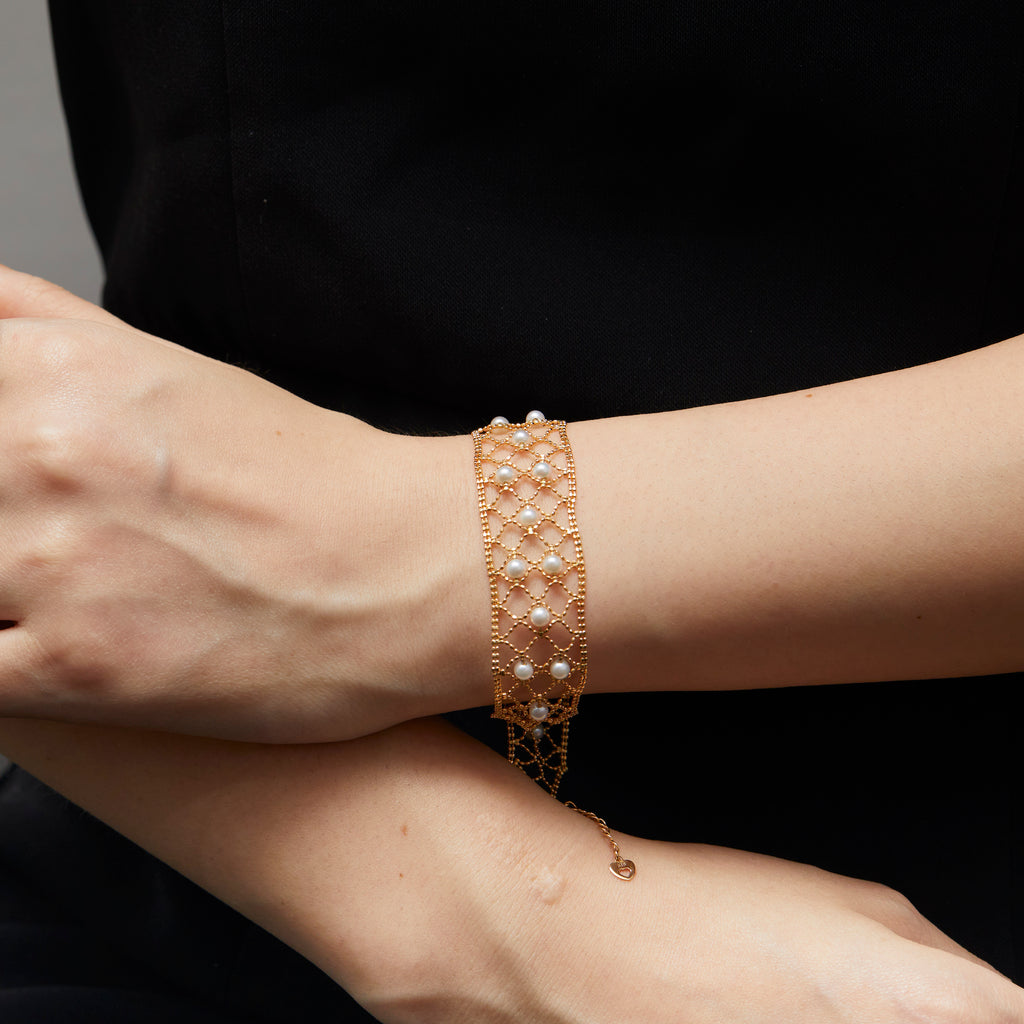 Maison Akoya Pearl 18k Gold Lace Lattice Bracelet