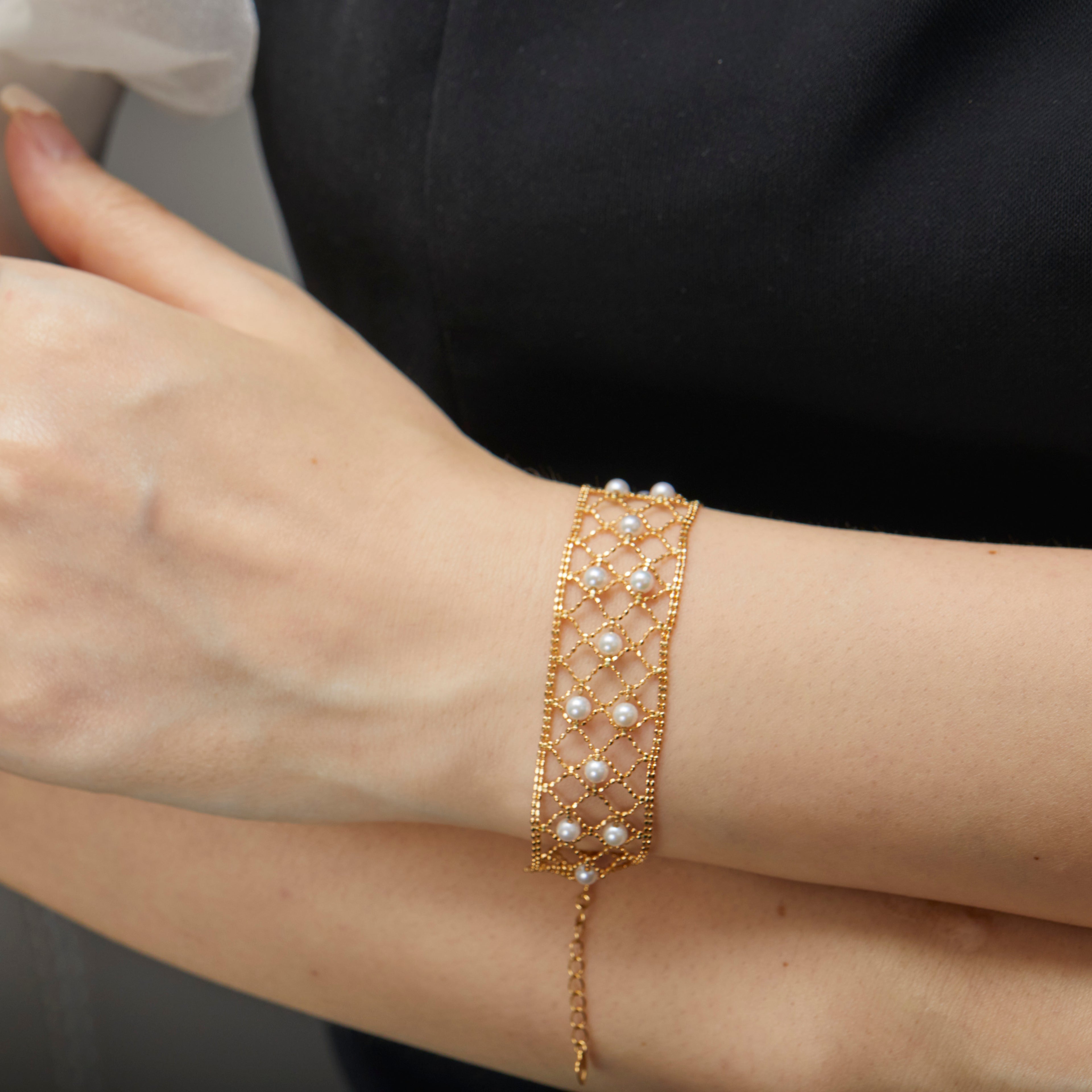 Maison Akoya Pearl 18k Gold Lace Lattice Bracelet